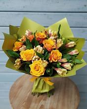 Букет цветов из:  Альстромерии и Розы в Верховажье