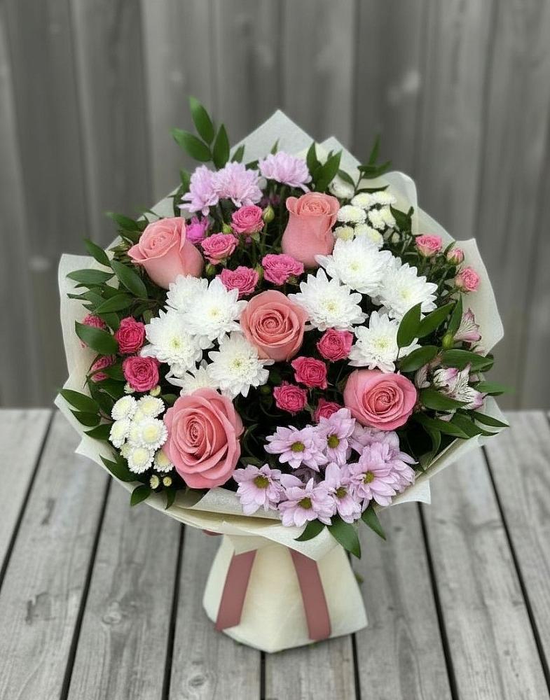 Букет цветов из: Альстромерии, Гвоздики, Розы и Хризантемы в Верховажье