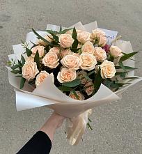 Букет Кремовые розы Латте в Верховажье