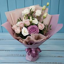 Букет цветов из:  Розы и Лизиантусы в Верховажье