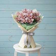 Букет цветов из:  Орхидеи и Розы в Верховажье