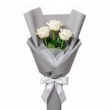 Букет 3 белые розы в Верховажье