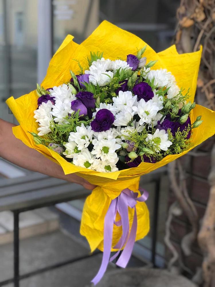 Букет цветов из: Ирисы, Хризантемы и Ромашки в Верховажье
