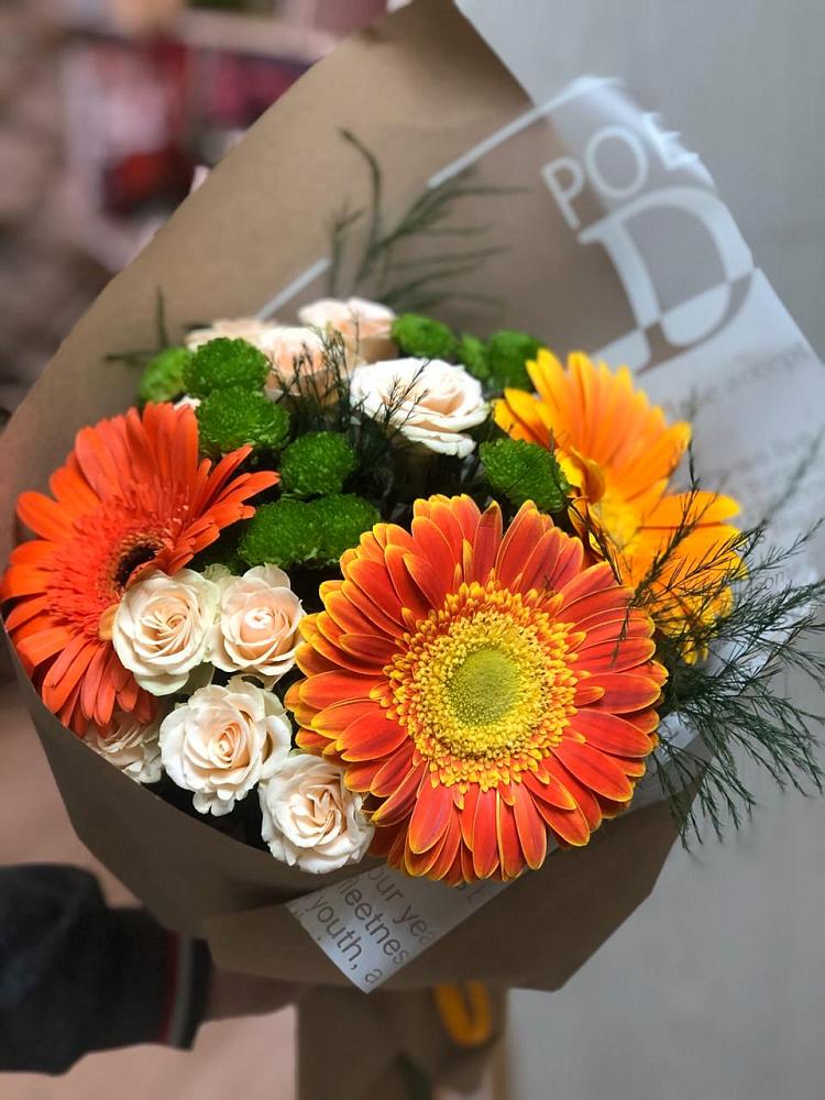Букет цветов из: Герберы, Хризантемы и Розы в Верховажье