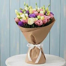 Букет цветов из:  Лизиантусы в Верховажье