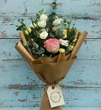 Букет цветов из:  Розы и Лизиантусы #REPLACE_PRED# Верховажье
