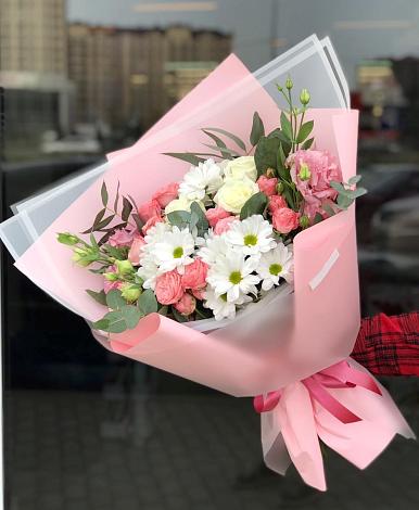 Букет цветов из: Розы, Лизиантусы и Хризантемы в Верховажье