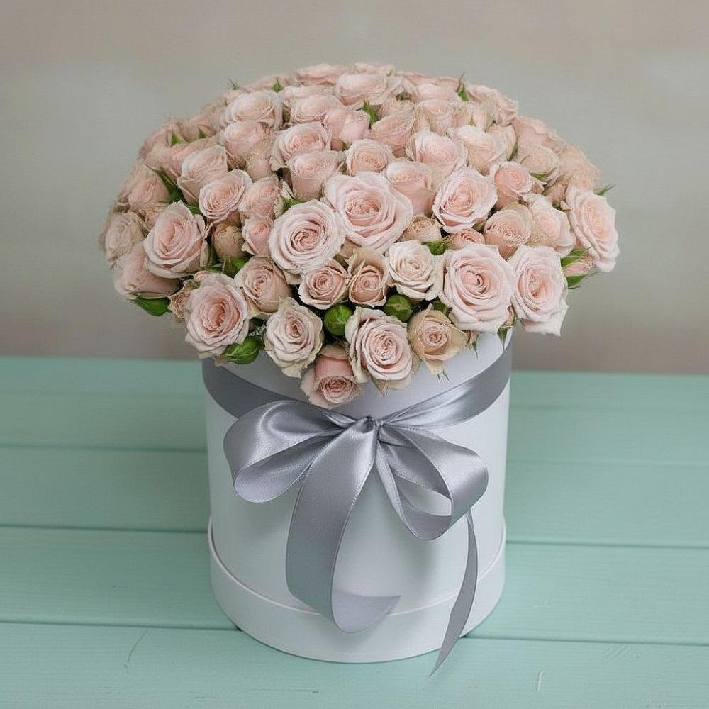 Цветочная композиция из Розы в шляпной коробке в Верховажье